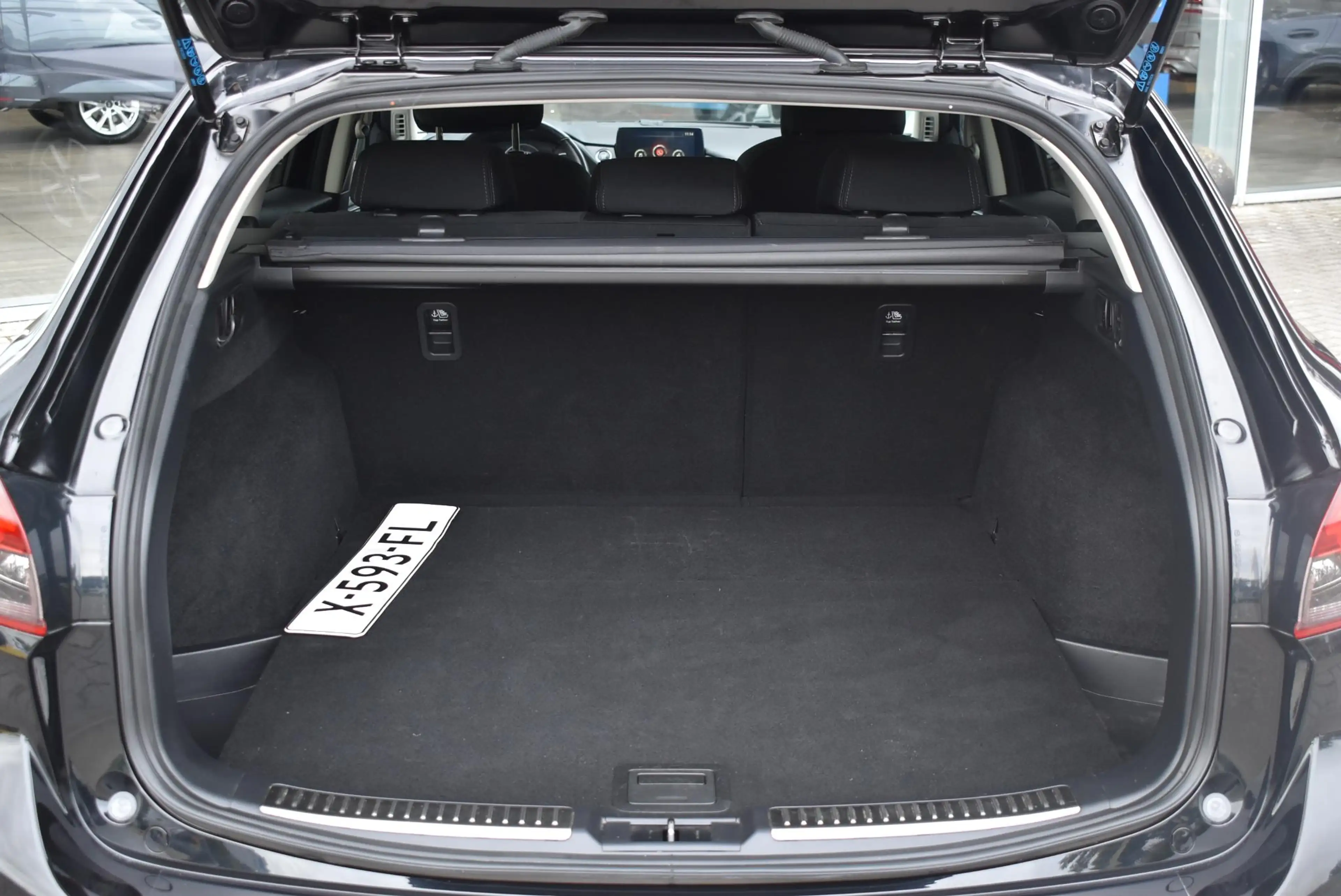 Mazda 6 Sportbreak 2.0 SkyActiv-G 165 | Climate Control | — photo 10