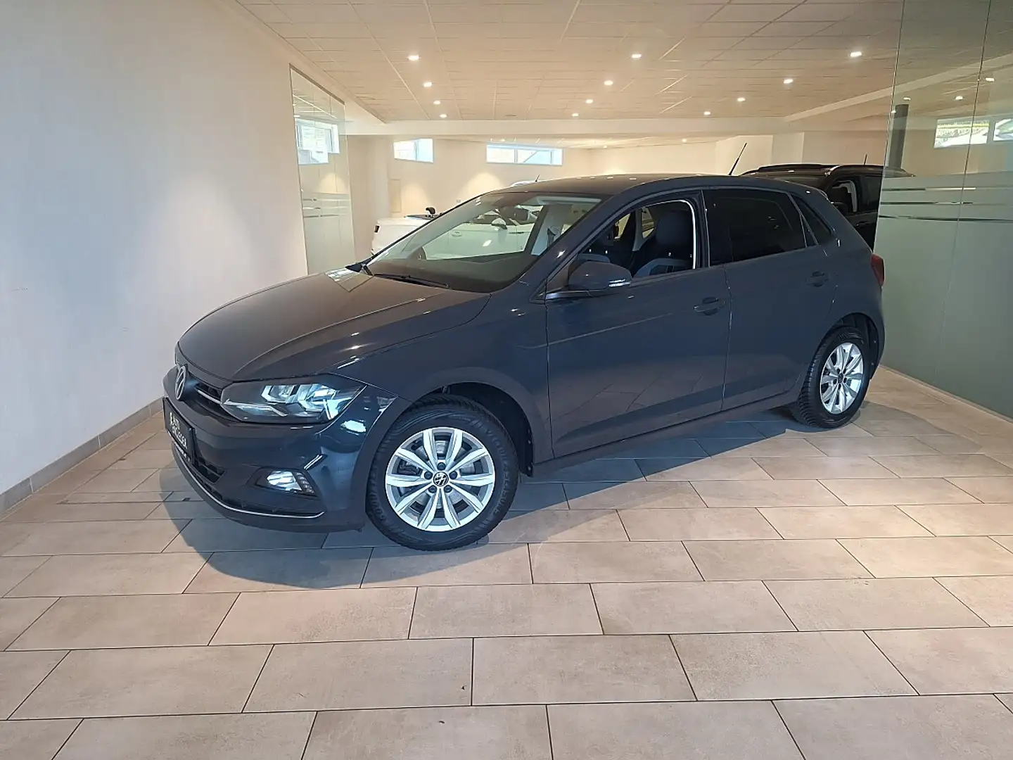 Volkswagen Polo 1,0 Highline TSI Grau - 1