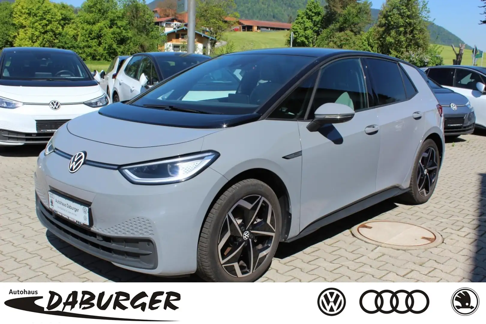 Volkswagen ID.3 Pro S Tour 82kWh 5-Sitzer Klima Navi Gris - 1