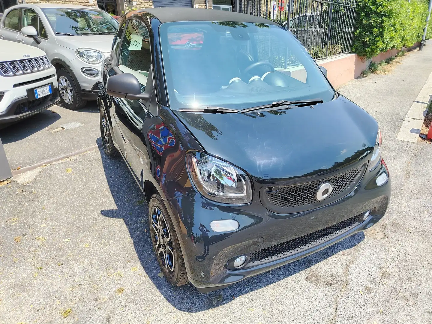 smart forTwo Fortwo 1.0 Solidblack 71cv twinamic Noir - 2