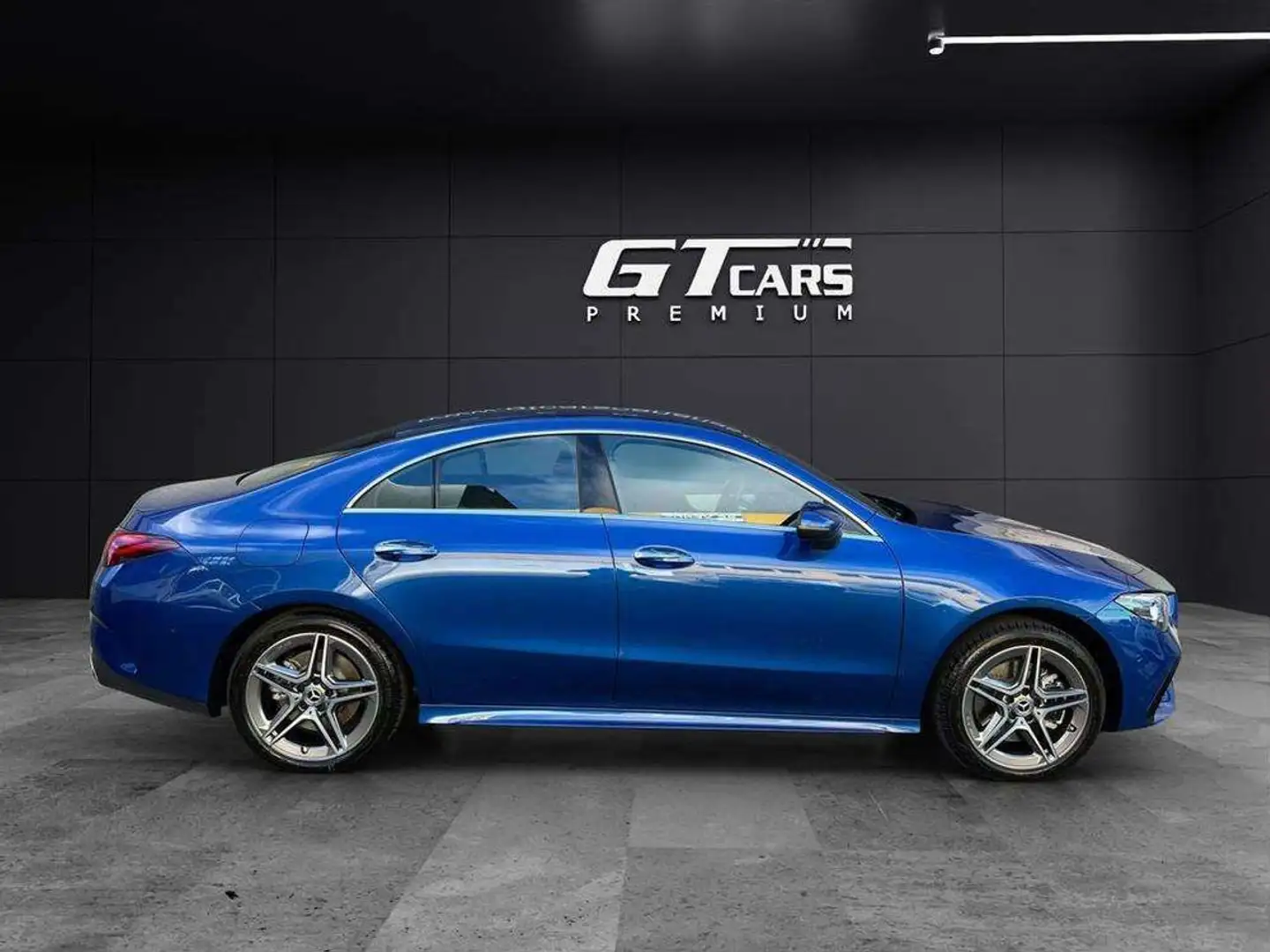 Mercedes-Benz CLA 45 AMG 250e Azul - 2