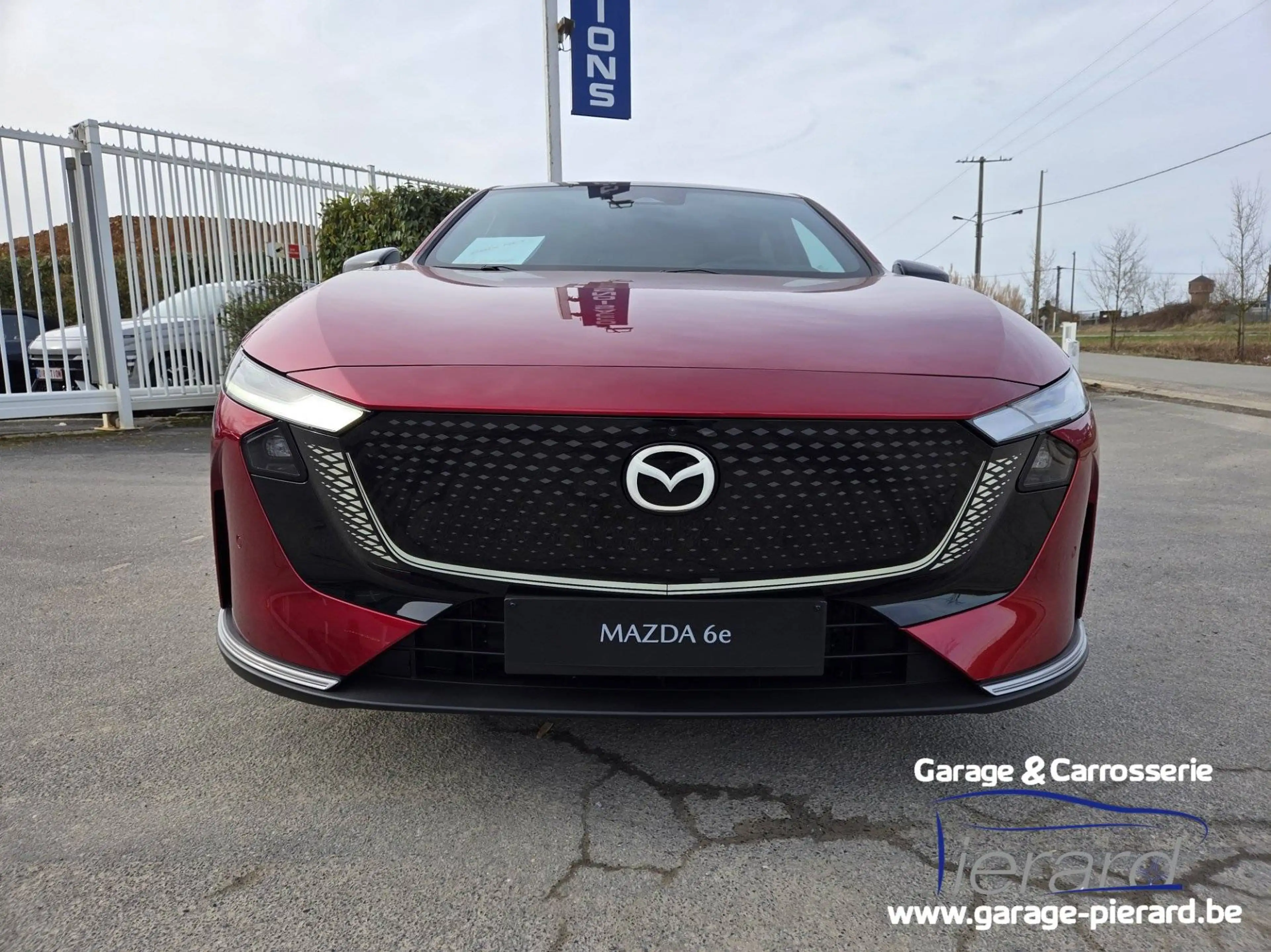 Mazda 6e 6e 68.8 kWh Takumi — photo 2