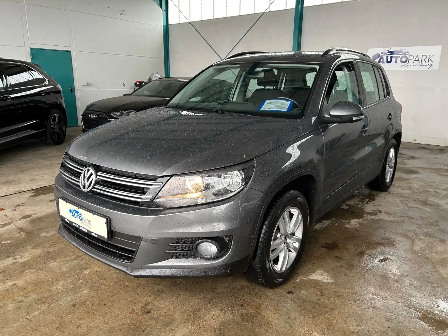 Volkswagen Tiguan Trend & Fun BMT Gris - 1