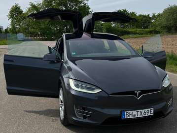 Model X 100D Allradantrieb / Enhanced FSD AP / TÜV NEU / Garantie / Carbon / Free Premium Konnektivität / LESEN!!!