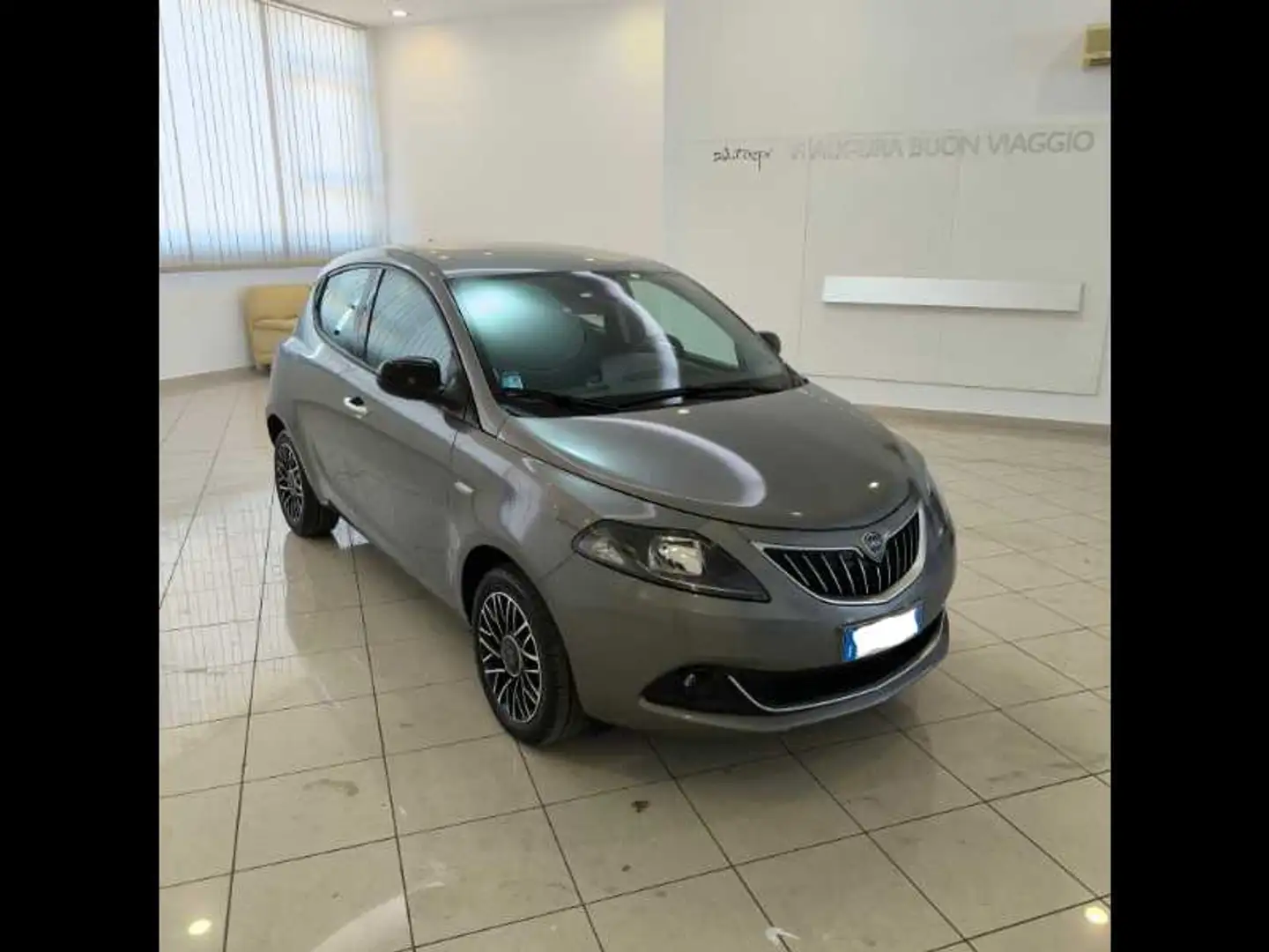 Lancia Ypsilon 1.0 firefly hybrid Platino s&s 70cv Grigio - 1