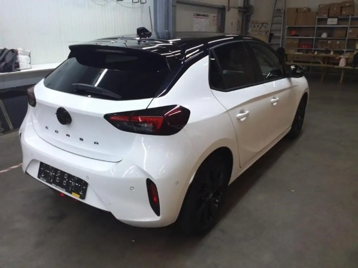 Opel Corsa 3153 MotorK Blanc - 2
