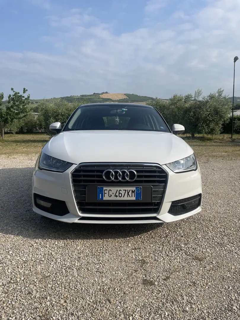 Audi A1 Sportback 1.4 tdi Admired - 1