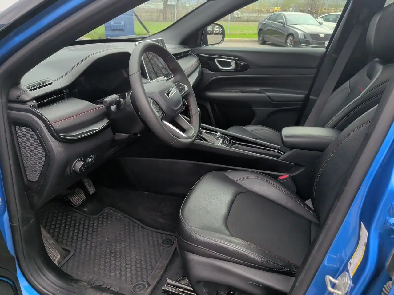 Jeep Compass photo Jeep Compass