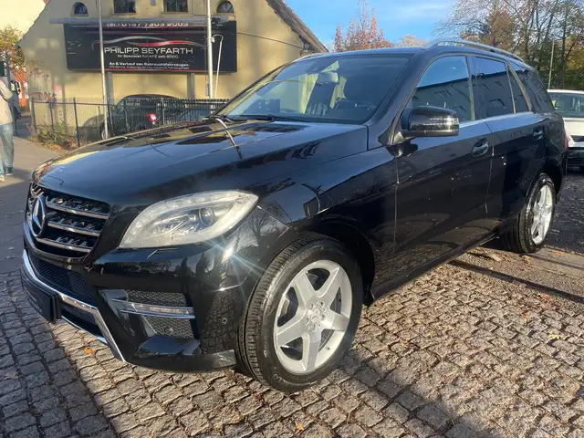 Mercedes-Benz ML 350 CDI BlueTec*AMG-STYLING*KAMERA*LEDER*AUT.