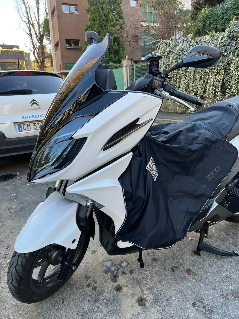 Kymco K-XCT 300i Leggere con attenzione la descrizione Bianco - 2