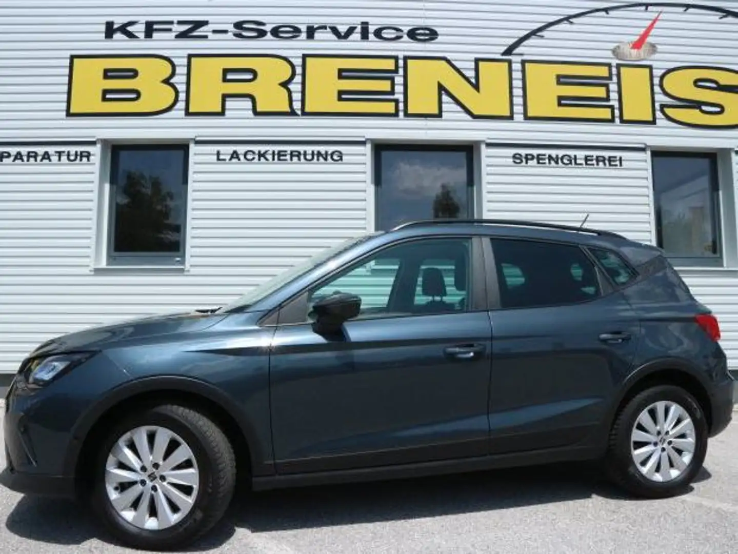 SEAT Arona Style*DSG*NAVI*LED*Radar* Grau - 1