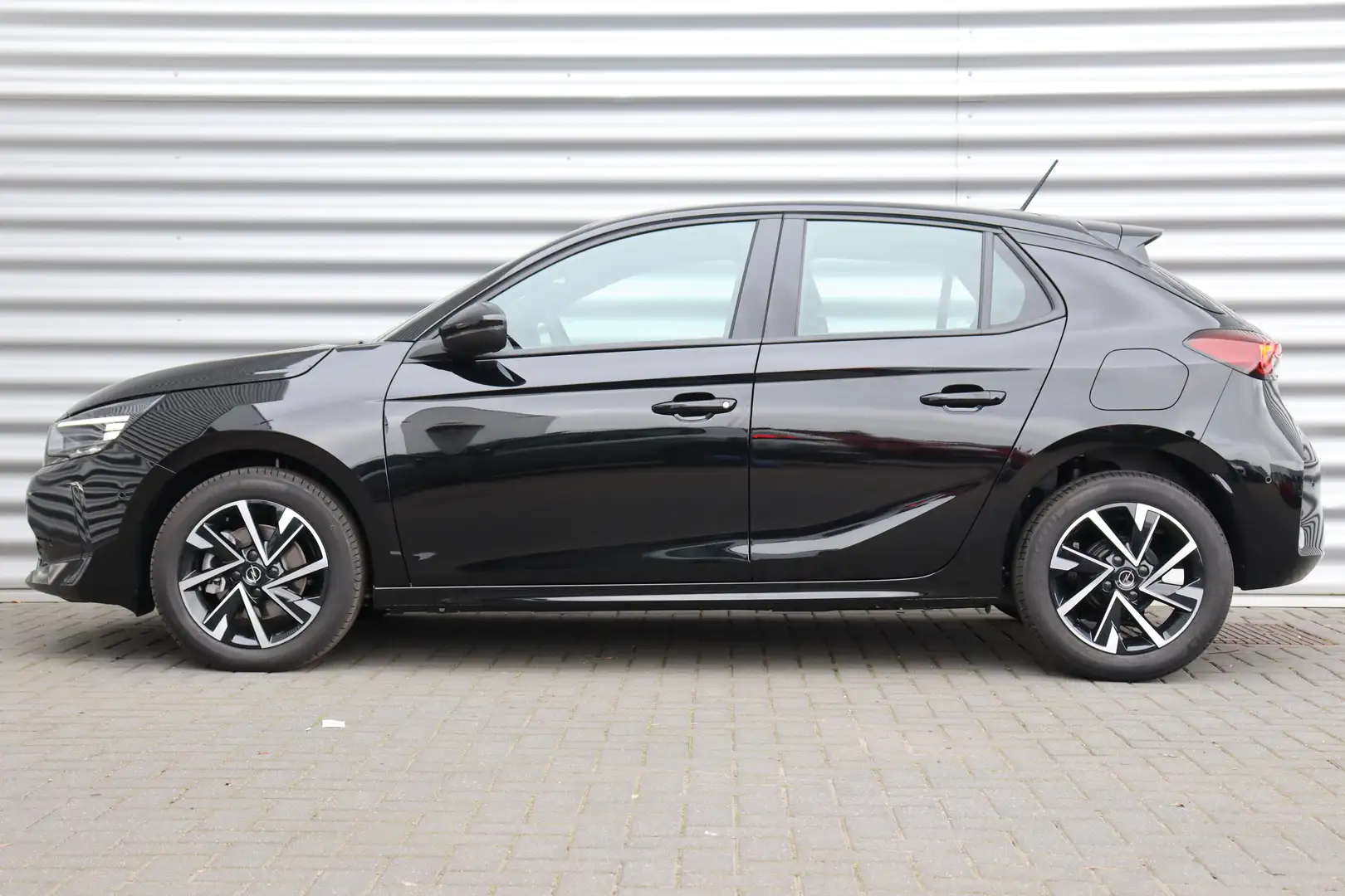 Opel Corsa 1.2 TURBO 100PK GS / NAVI / LEDER / CLIMA / LED / Noir - 2