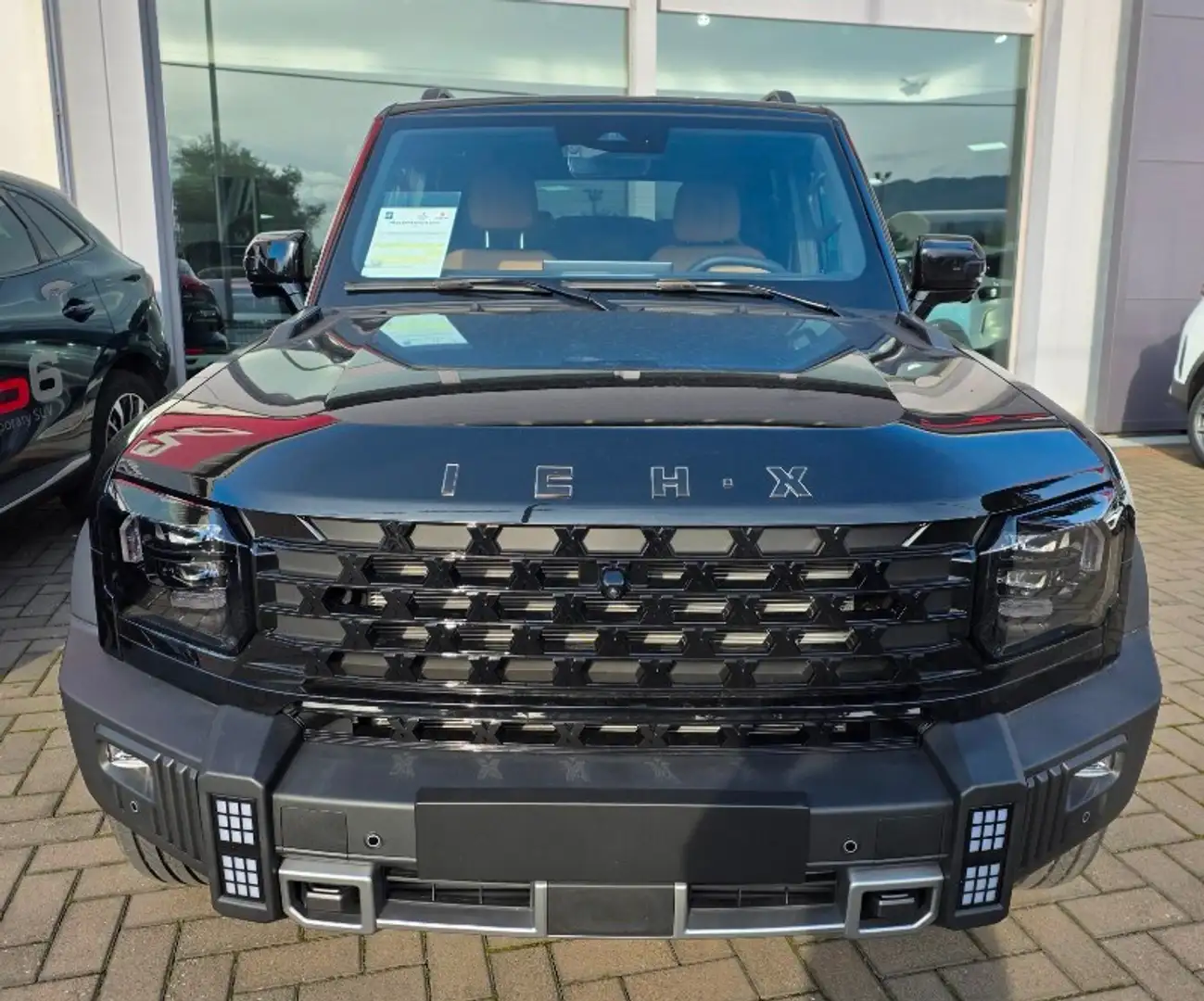 ICH-X K3 2.0 DCT 4WD Schwarz - 2