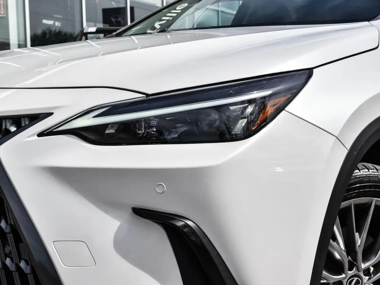 Lexus NX снимка Lexus NX
