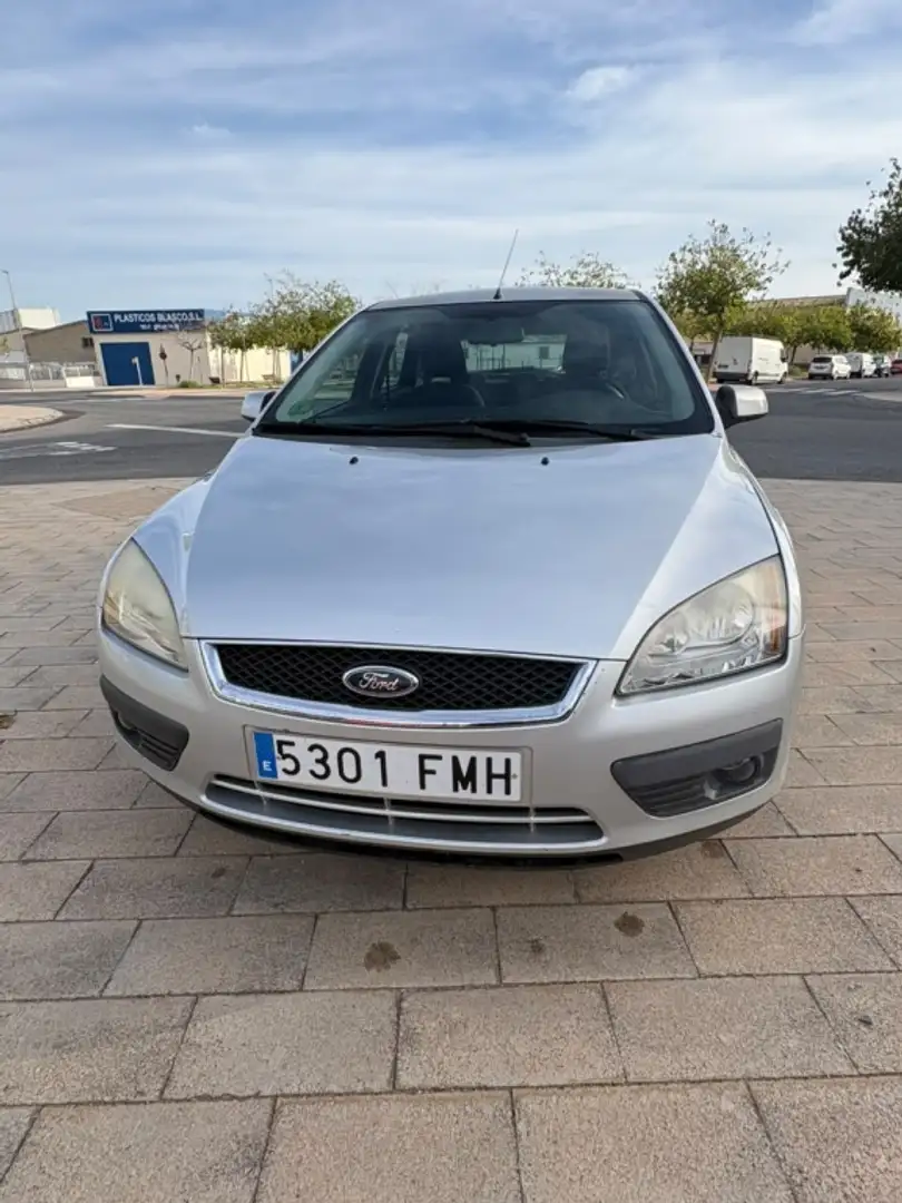 Ford Focus 1.6 Business Gris - 2