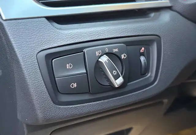 BMW X1 view 13