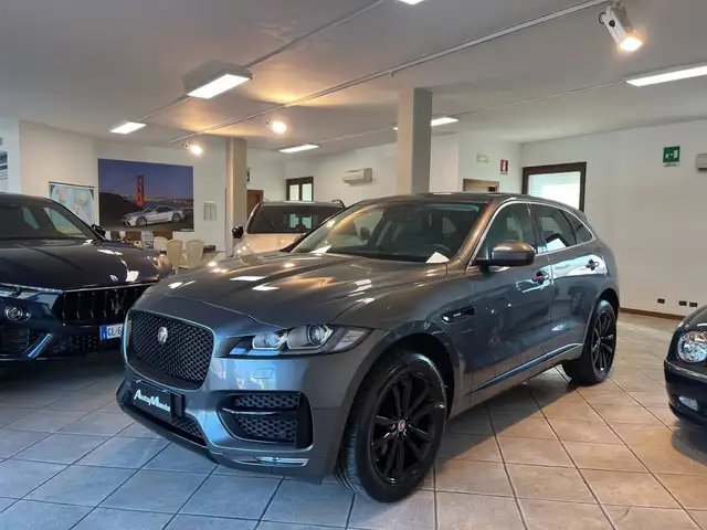 Jaguar F-Pace 2.0d R-Sport awd 180cv
