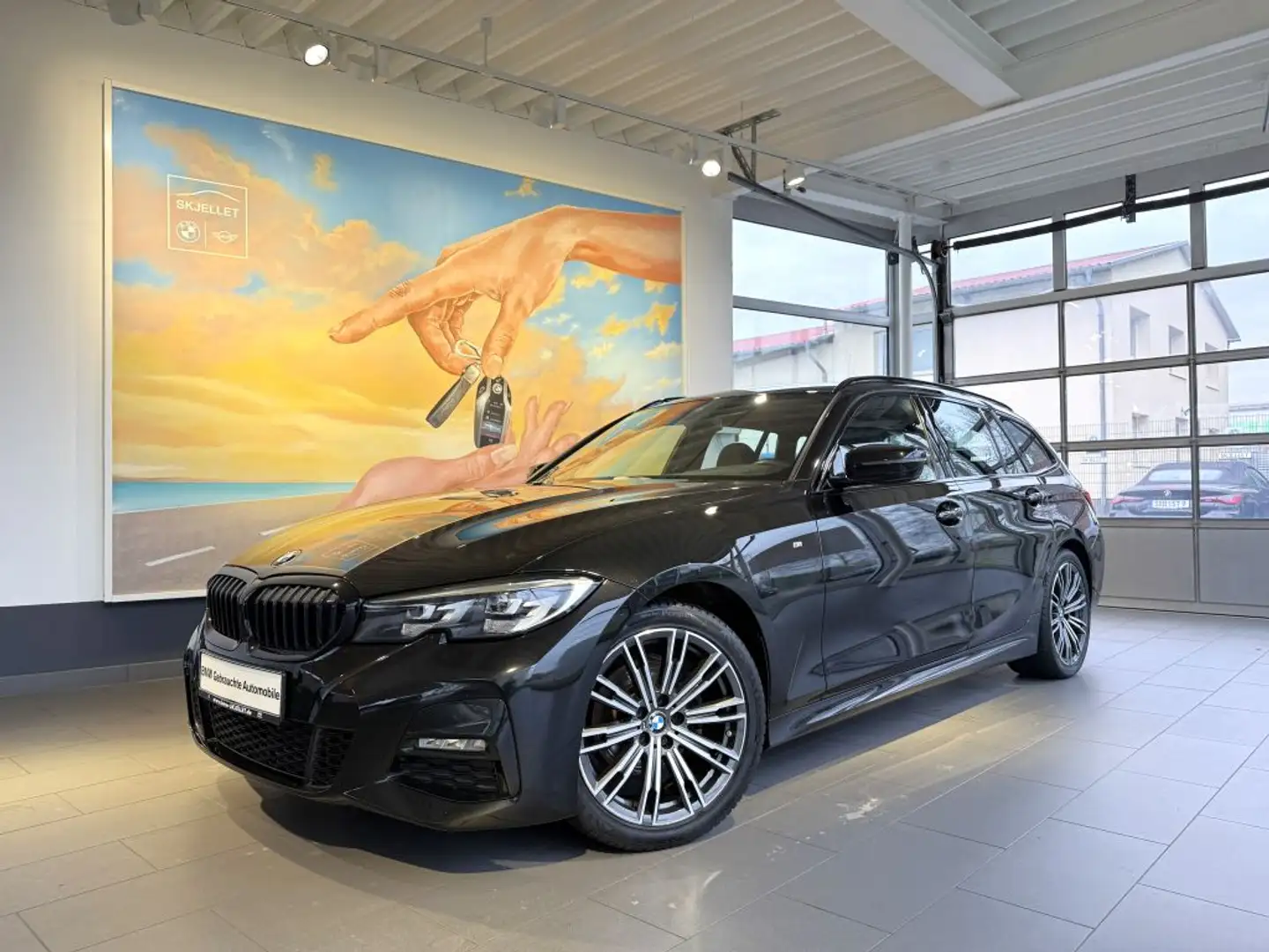 BMW 320 d Touring M SPORT LED+NAVI+HIFI+TEMP+SPUR+AL Schwarz - 1