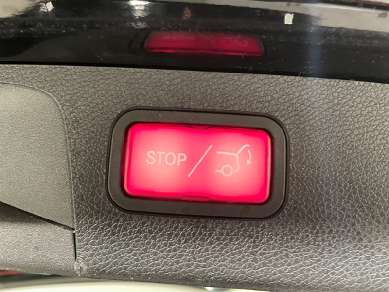 Mercedes-Benz E 220 Td 4M EU6d Klima Navi LED ACC Burmester — photo 9