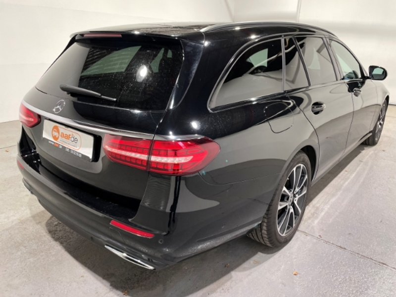 Mercedes-Benz E 220 Td 4M EU6d Klima Navi LED ACC Burmester — photo 3