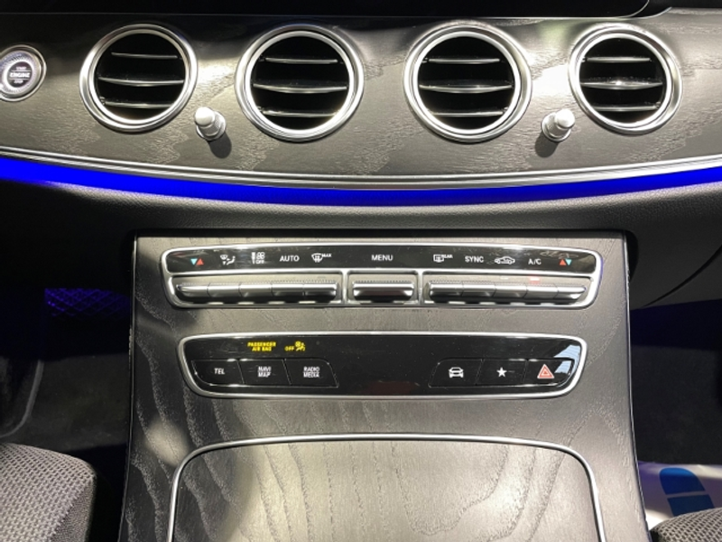 Mercedes-Benz E 220 Td 4M EU6d Klima Navi LED ACC Burmester — photo 13