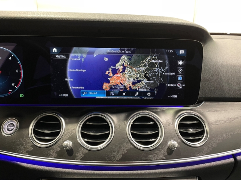 Mercedes-Benz E 220 Td 4M EU6d Klima Navi LED ACC Burmester — photo 12