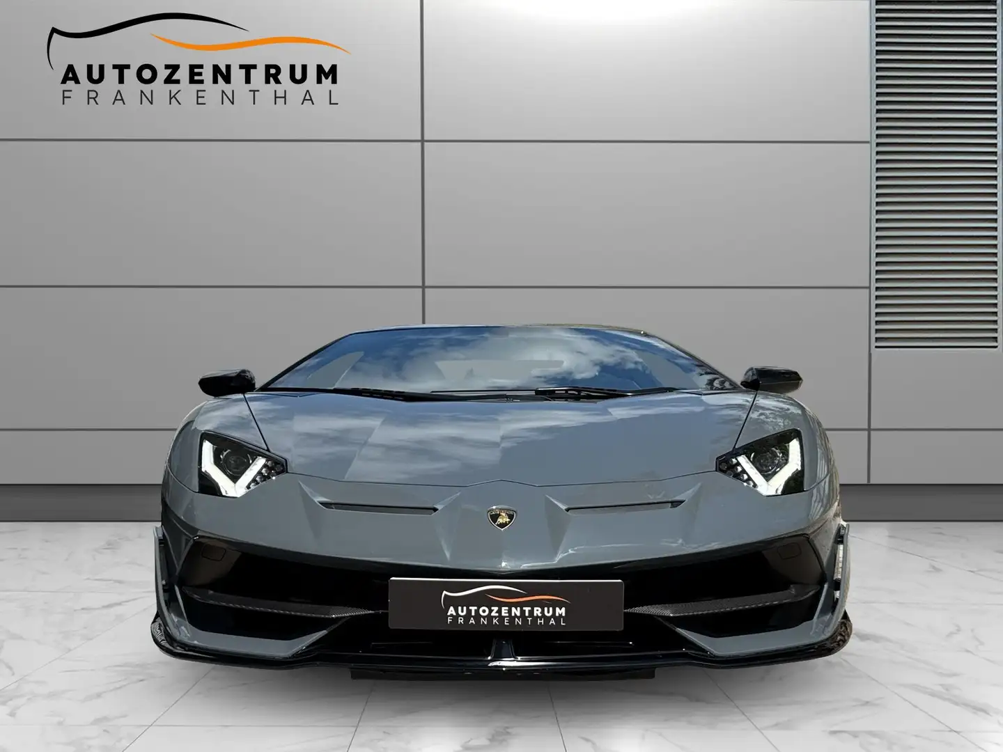 Lamborghini Aventador SVJ XPEL LIFT SENSONUM 1.425 KM 1 of 900 Grau - 2