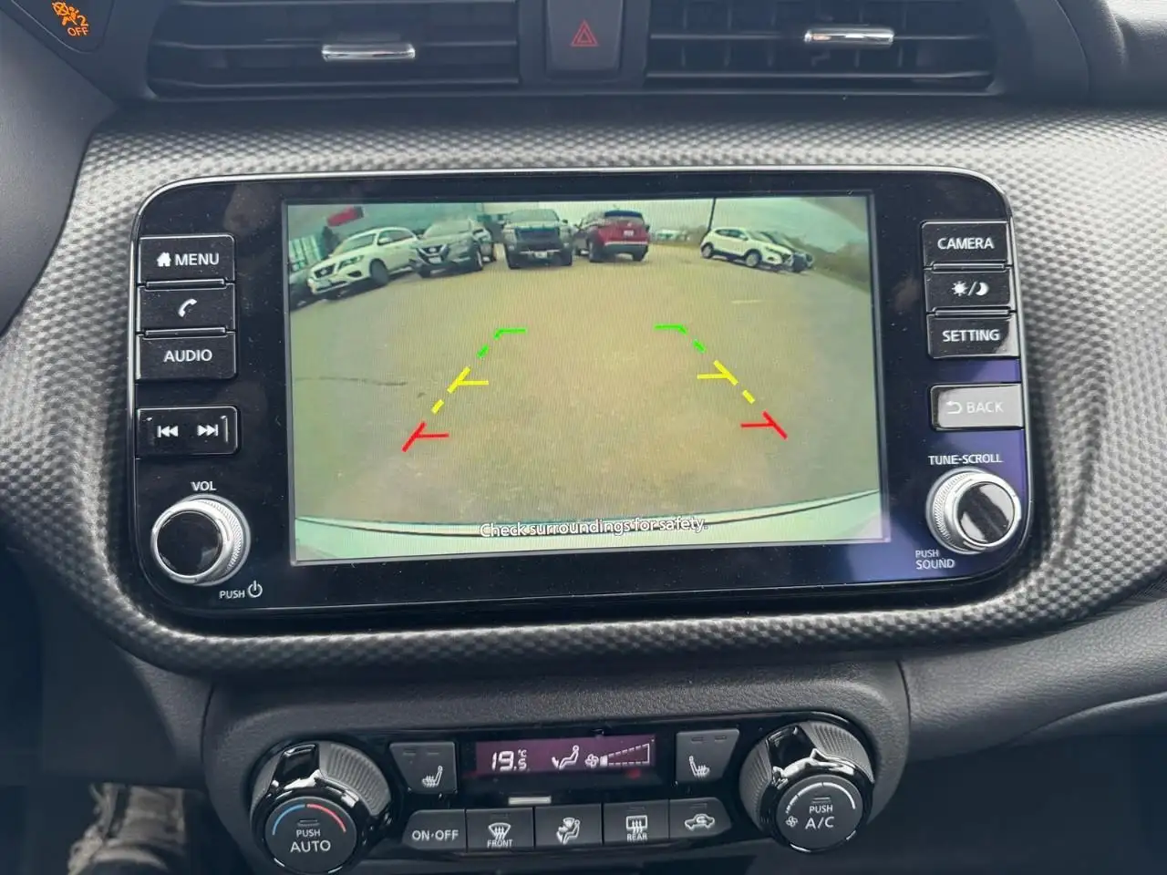 Nissan Kicks снимка Nissan Kicks