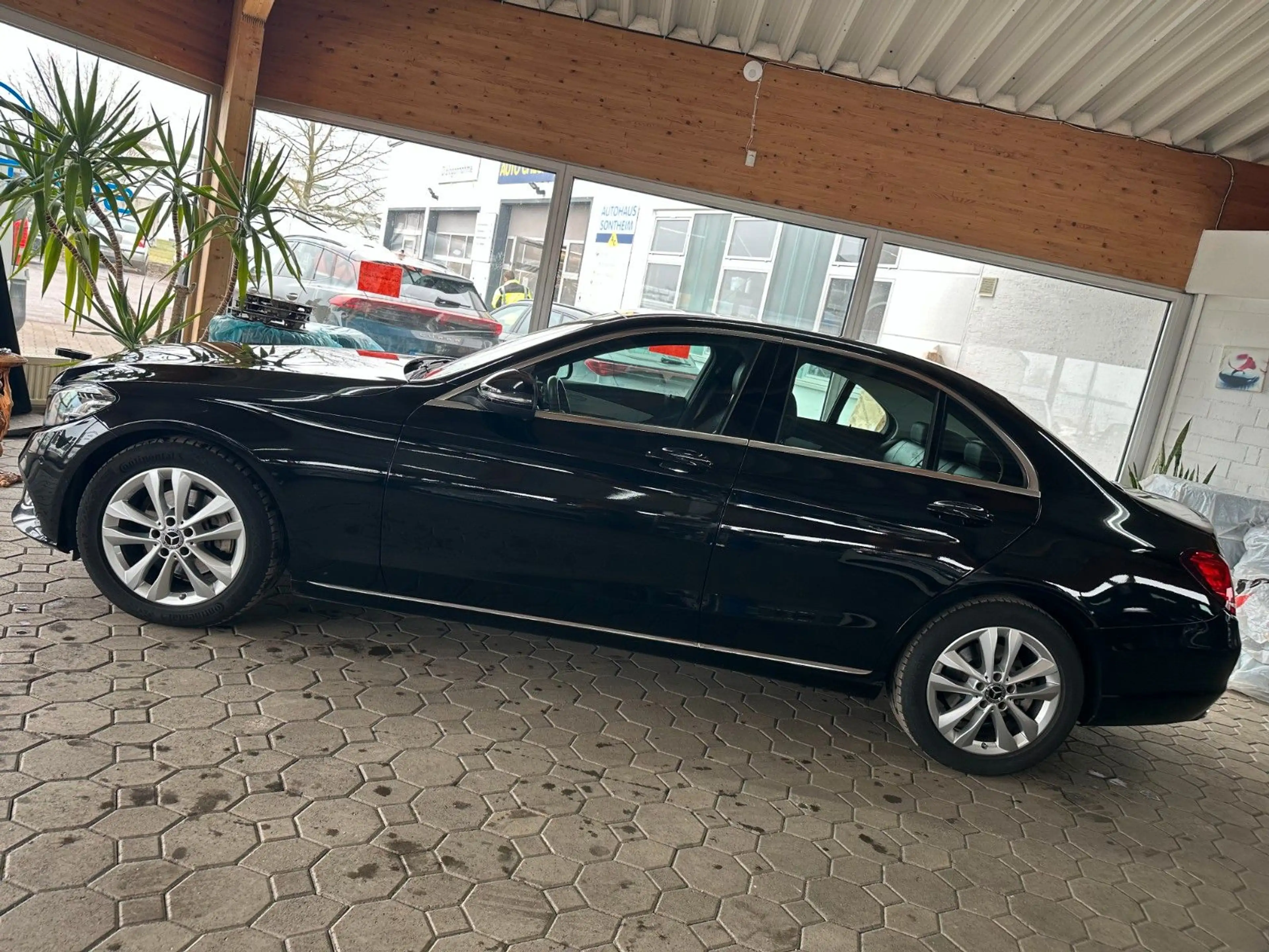 Mercedes-Benz C 200 Lim Avantgarde 9G*Nav*Kam*Spur*Totw*LED — photo 3