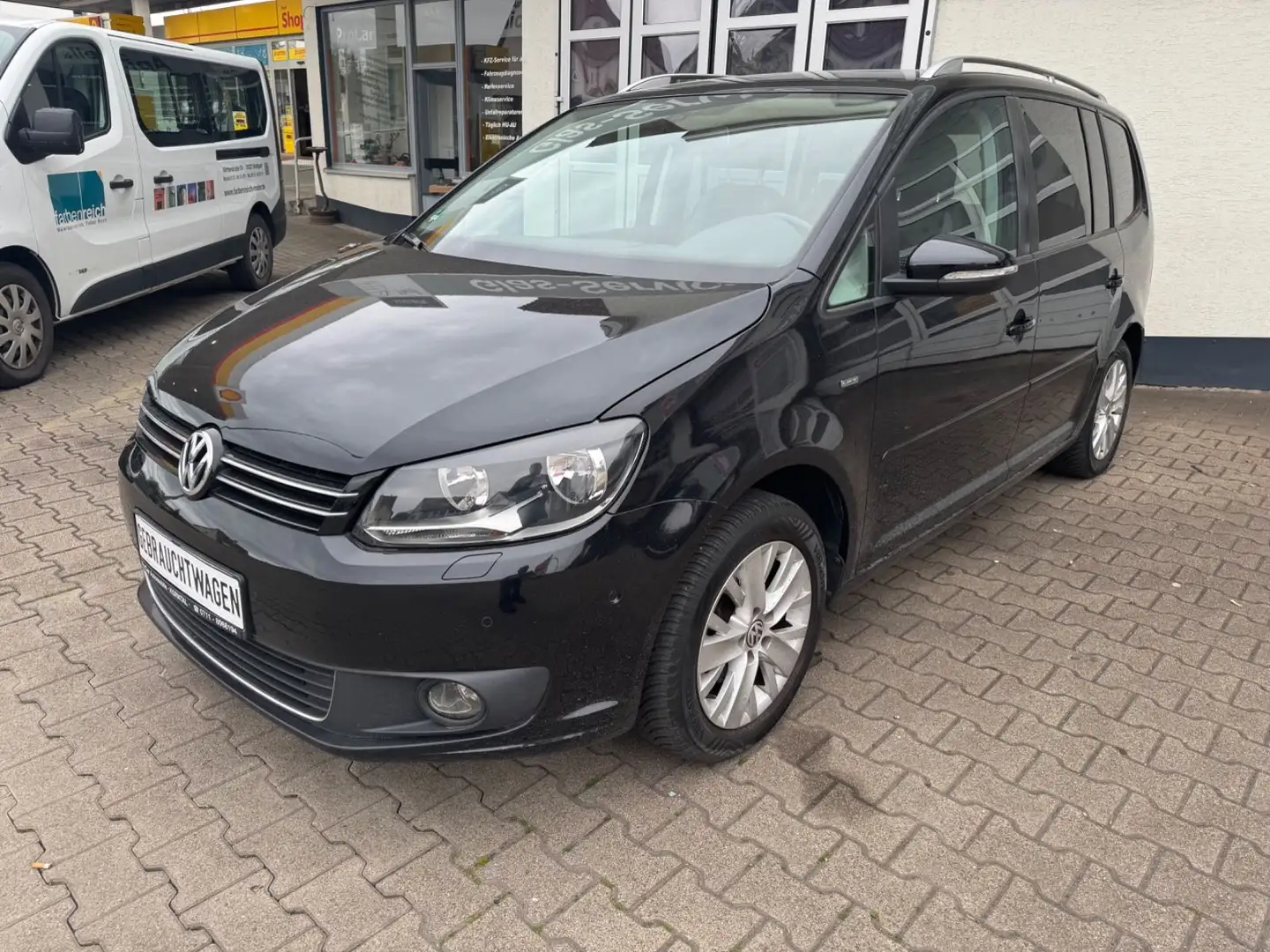 Volkswagen Touran 1.2 TSI Life BMT Schwarz - 1
