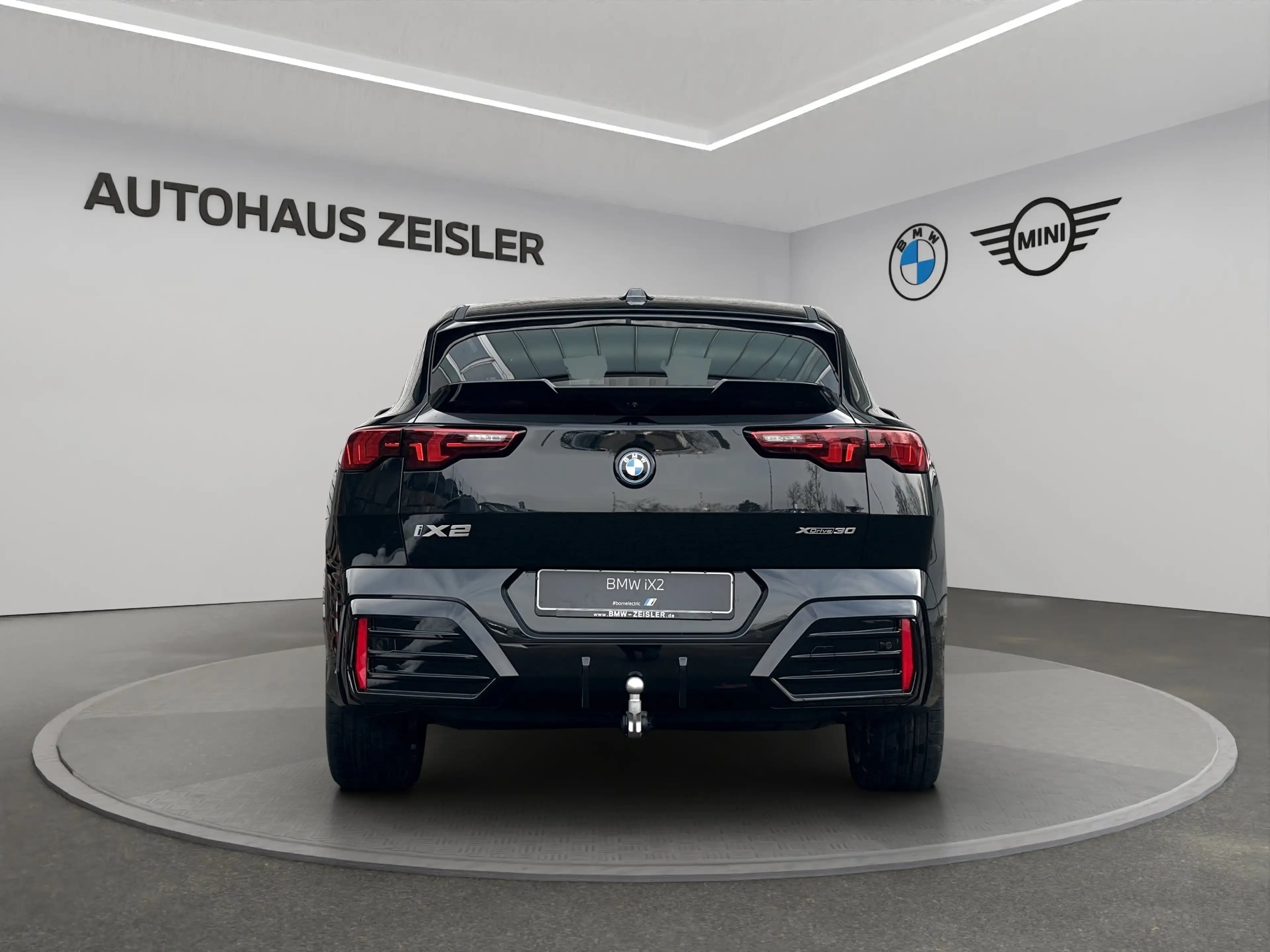BMW iX2 xDrive30 — photo 6