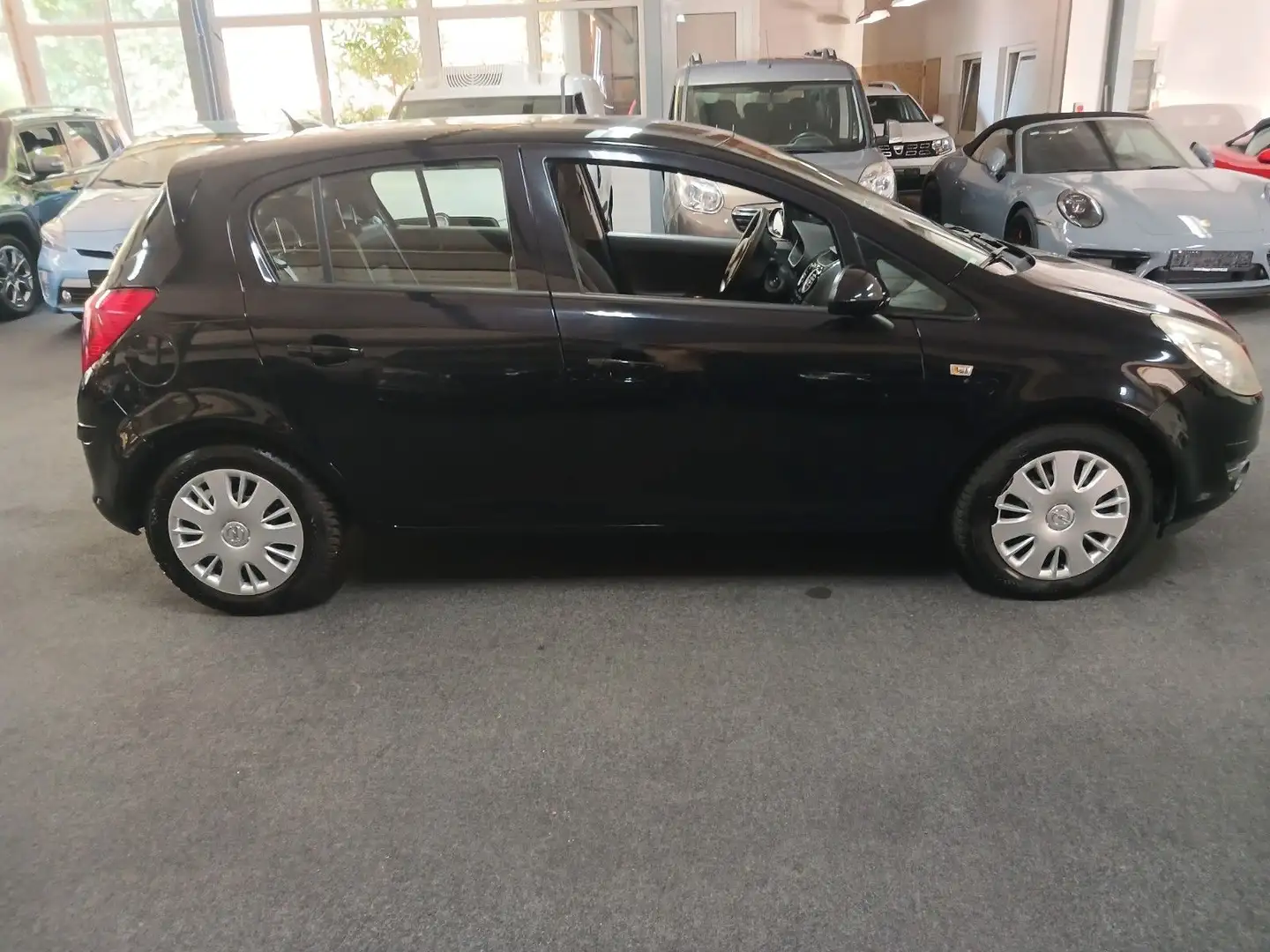 Opel Corsa D Innovation 1.HAND TUV AU NEU crna - 2