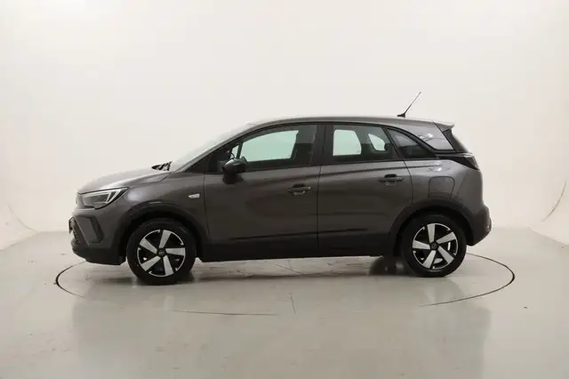 Opel Crossland X view 2