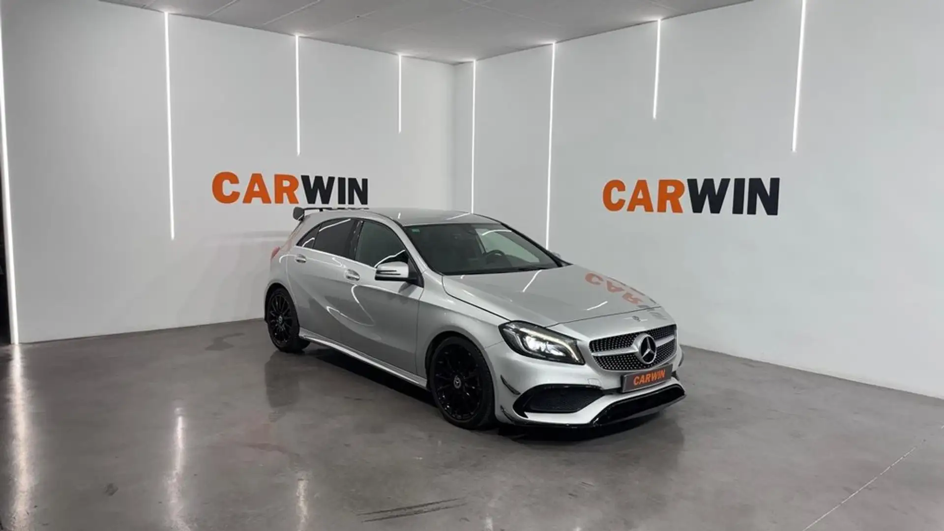 Mercedes-Benz A 200 d Gris - 1
