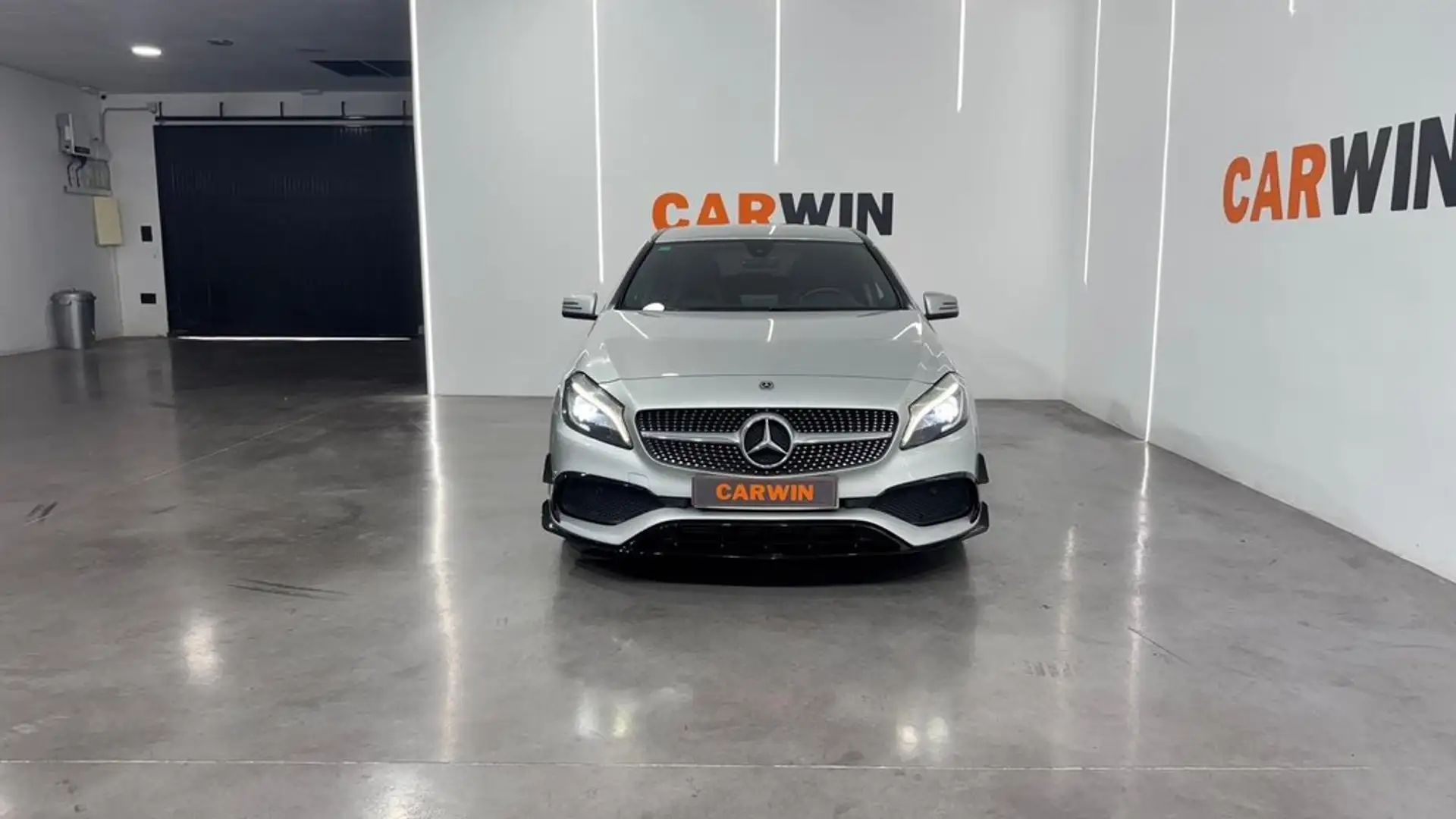 Mercedes-Benz A 200 d Gris - 2