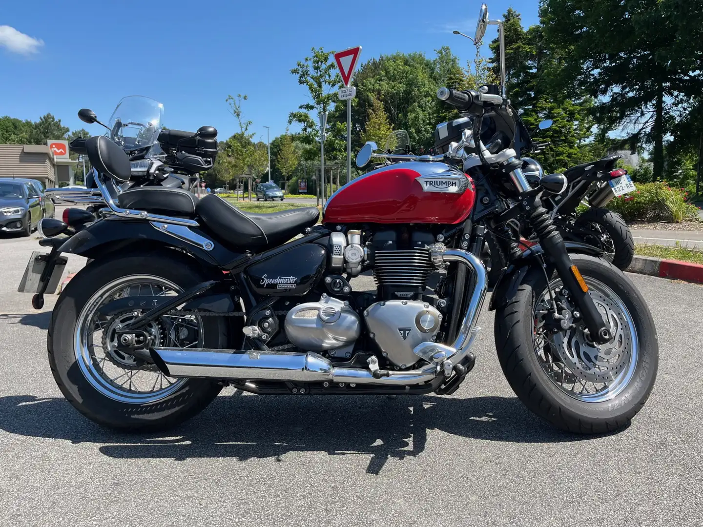 Triumph Speedmaster Rouge - 2