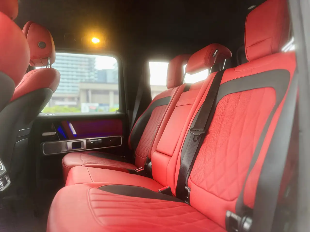 Mercedes-Benz G-Class снимка Mercedes-Benz G-Class