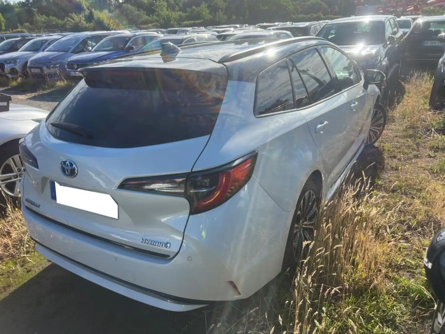 Toyota Corolla TOURING SPORT Hybride 122h CVT BREAK Collection Blanc - 2
