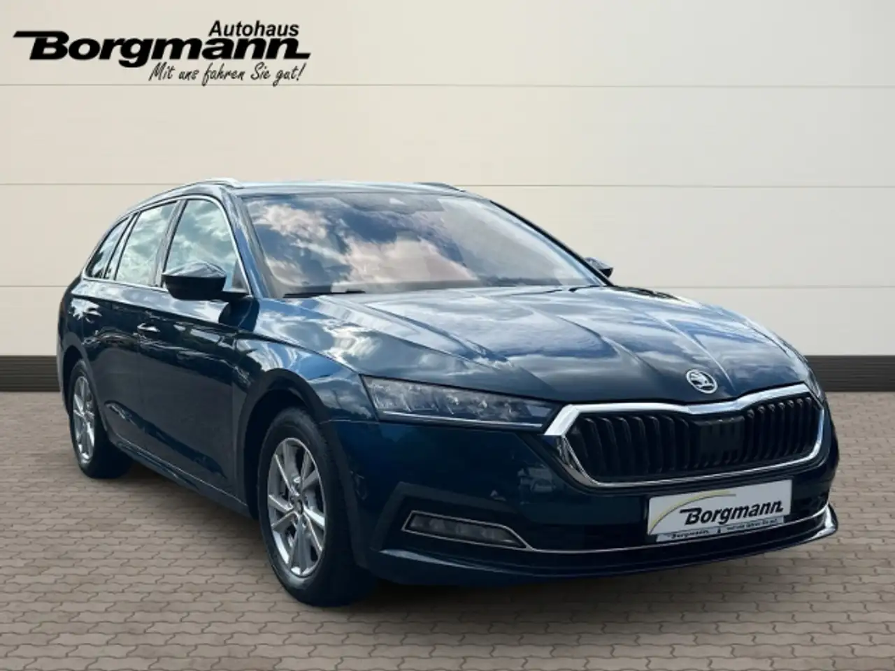 Skoda Octavia 1.5 TSI Style First Edition Panorama HUD LED, миниатюра 3