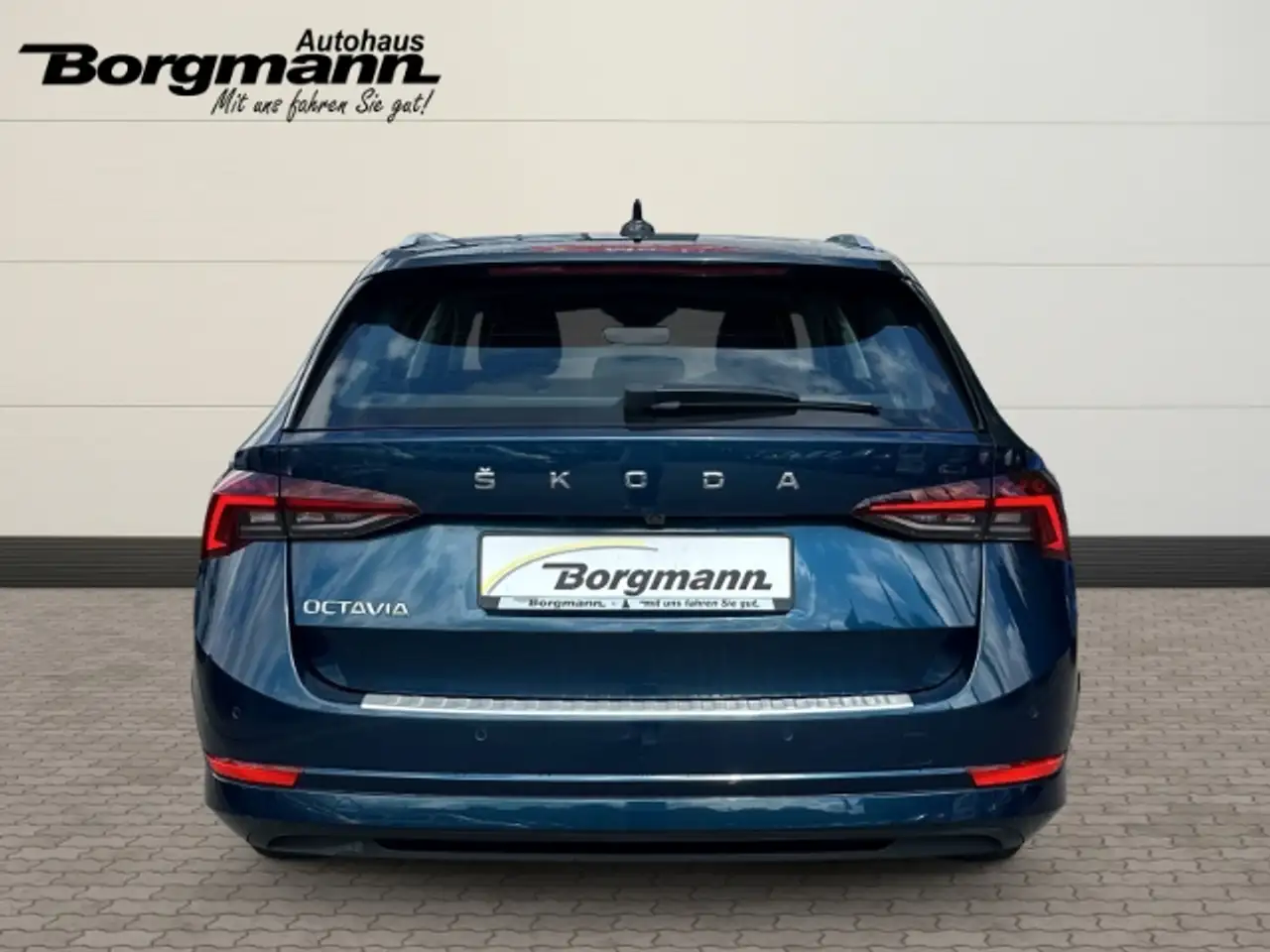 Skoda Octavia 1.5 TSI Style First Edition Panorama HUD LED, миниатюра 5