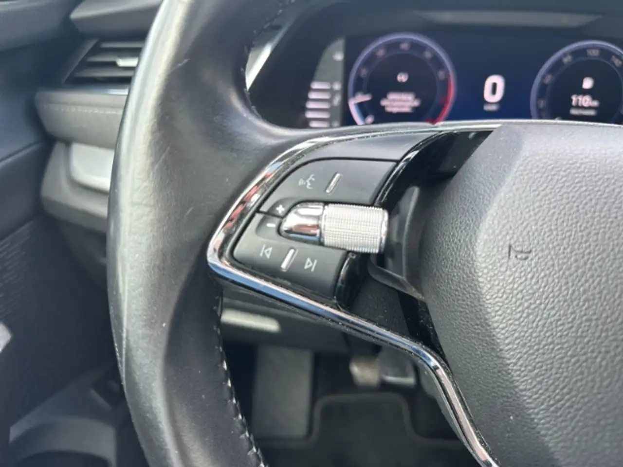 Skoda Octavia 1.5 TSI Style First Edition Panorama HUD LED, миниатюра 19