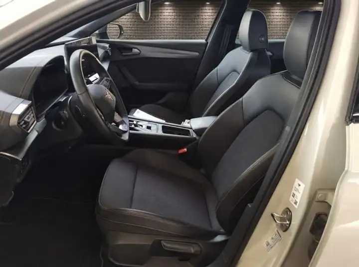 Cupra León 2025, foto 11
