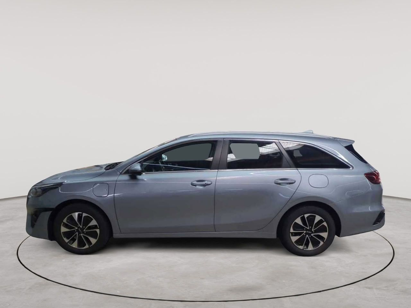 Kia Ceed SW / cee'd SW Ceed SW 1.6 GDI DCT OPF Plug-in-Hybrid Vision — photo 6