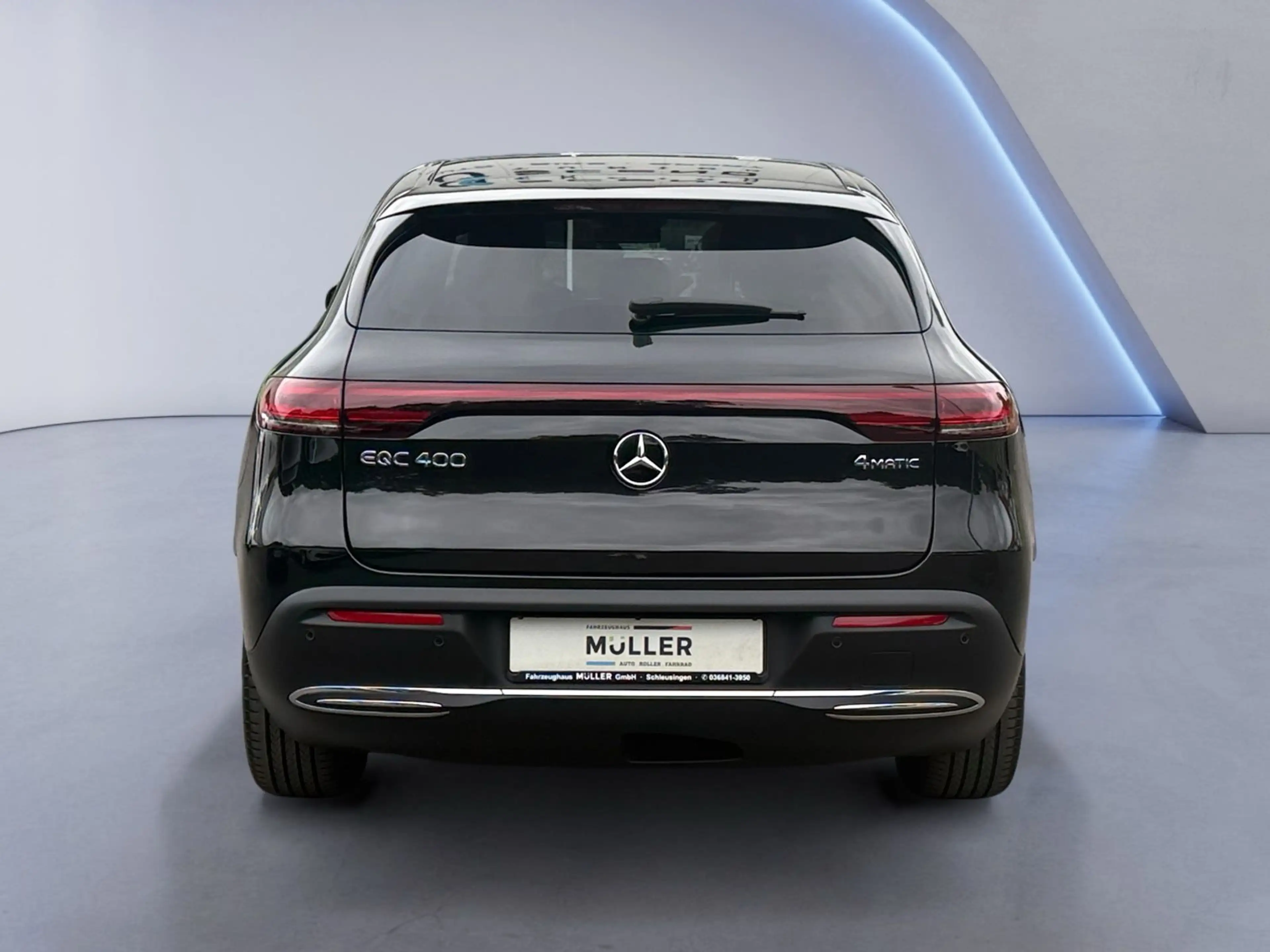 Mercedes-Benz EQC 400 EQC 400 4Matic AHK — photo 4