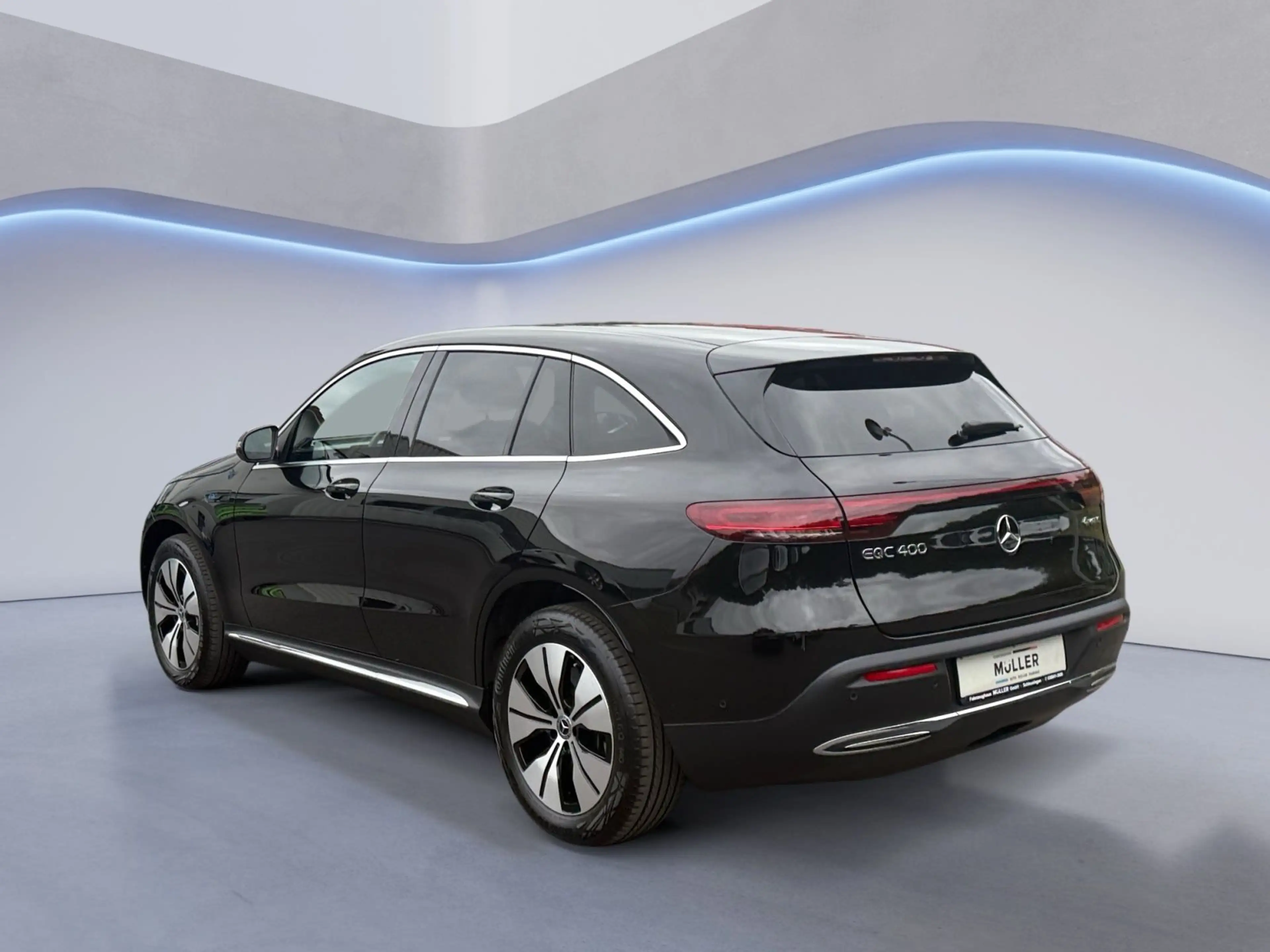 Mercedes-Benz EQC 400 EQC 400 4Matic AHK — photo 3