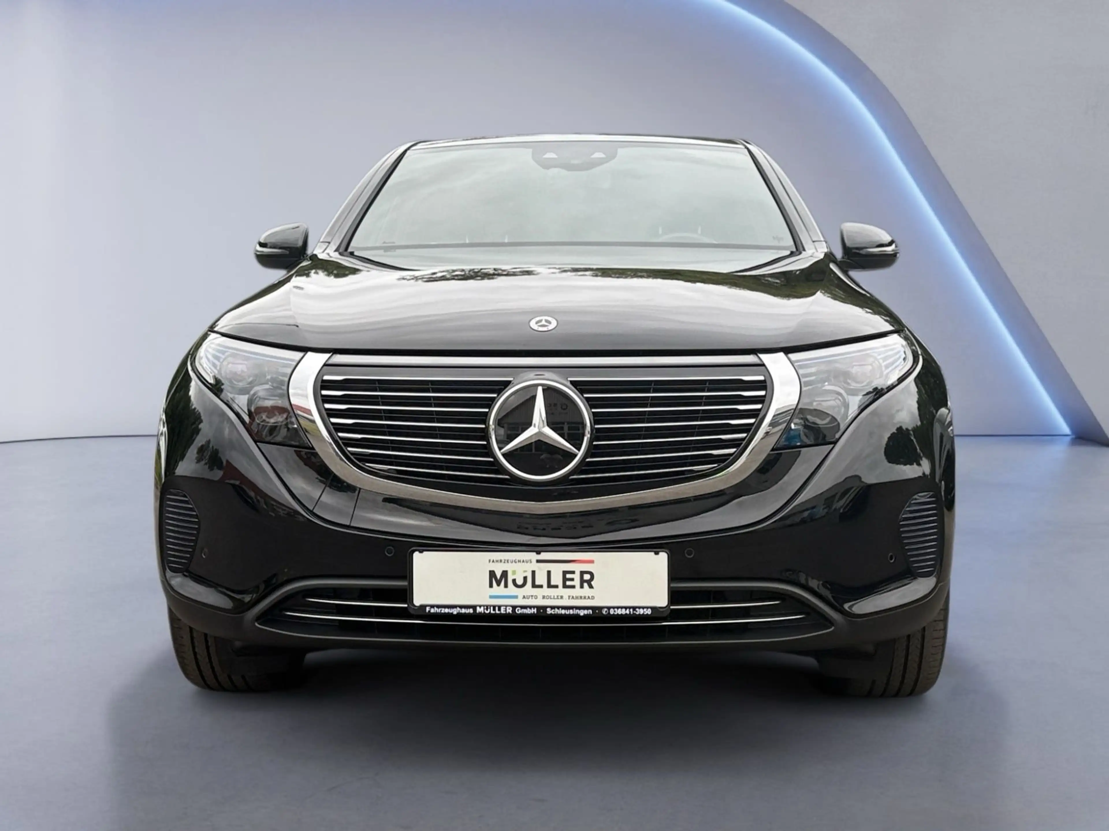 Mercedes-Benz EQC 400 EQC 400 4Matic AHK — photo 8