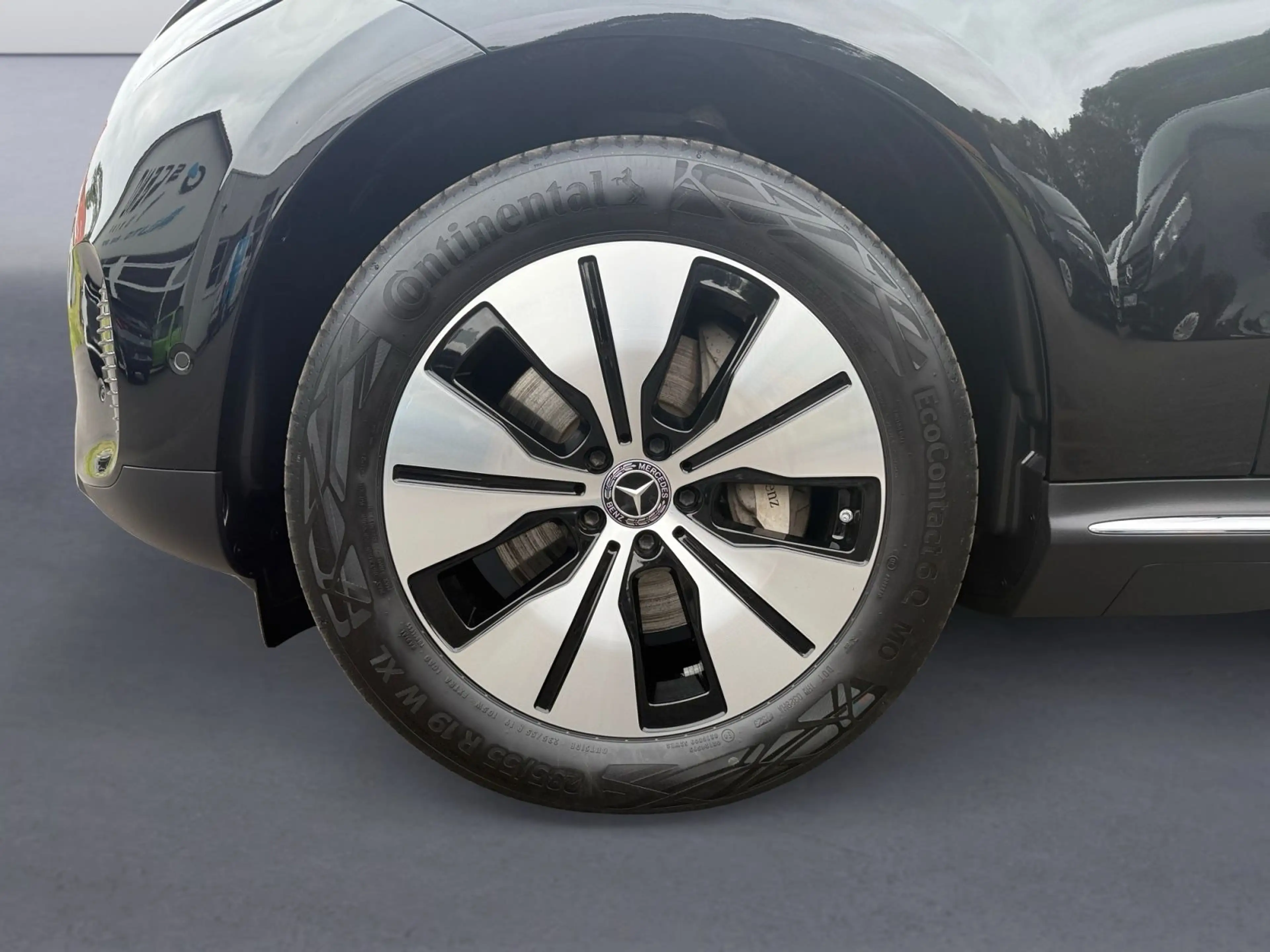 Mercedes-Benz EQC 400 EQC 400 4Matic AHK — photo 14