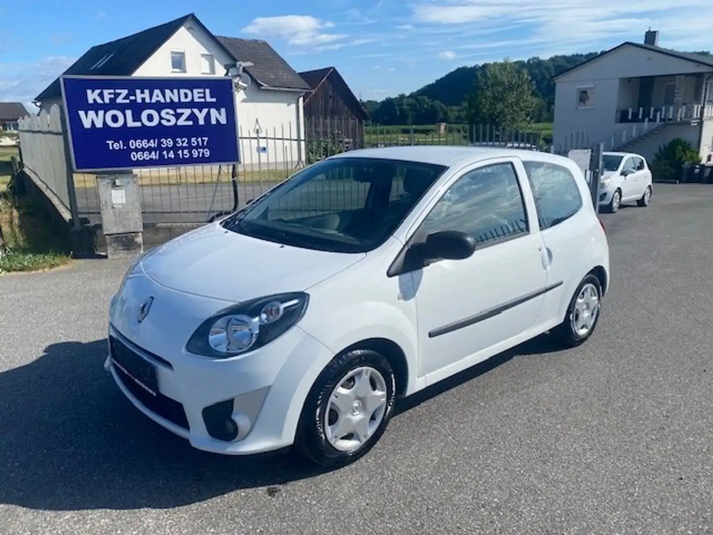 Renault Twingo 1,2 NEUES PICKERL 3-2026 -1BESITZ SERVICEHEFT Weiß - 1