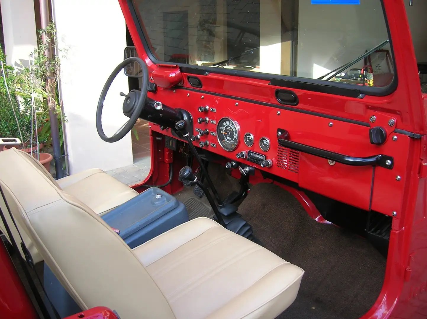 Jeep CJ-7 Rosso - 2