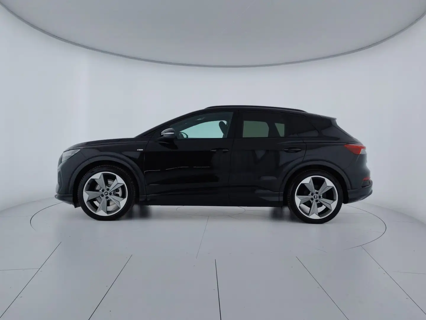 Audi Q4 e-tron Q4 45 e-tron quattro S line edition Nero - 2